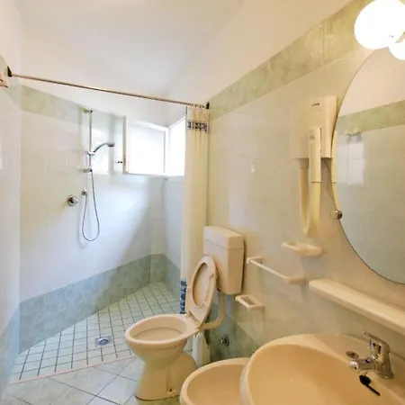 בית נופש Locazione Turistica Villaggio Michelangelo *